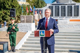 В Кубинке после реконструкции глава Одинцовского округа торжественно открыл мемориал «Павшим за Родину»