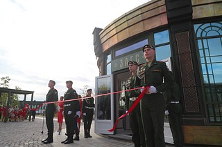 Площадка для церемонии бракосочетания открылась у стен Главного храма Вооруженных Сил России