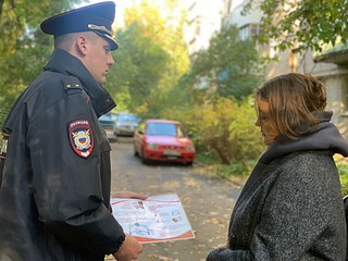 Граждан проинформировали о правилах регистрации, видах услуг, которые можно получить в электронном виде, избегая очередей