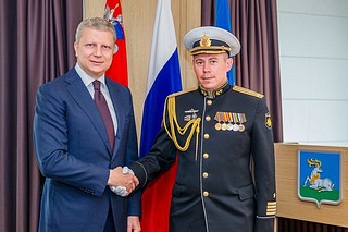 Андрей Иванов провёл встречу с командиром малого ракетного корабля «Одинцово» Сергеем Борисенко