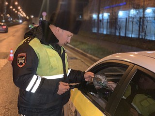 В ходе проведения мероприятия было проверено свыше 100 автомобилей̆