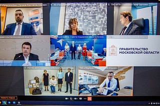В ходе прямого включения руководитель Одинцовского округа Андрей Иванов рассказал о работе Центра поддержки семей мобилизованных, который открылся в минувшую субботу, 15 октября