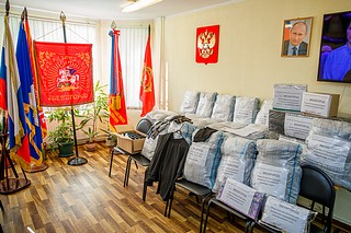 Члены общественной организации ветеранов войны, труда, Вооруженных сил и правоохранительных органов собрали средства и закупили 100 персональных наборов