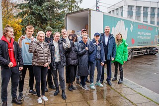 Одинцовские волонтеры отправили на распределительный склад в Донецк 20 тонн груза