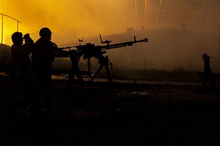 Наиболее зрелищной частью фестиваля стала военно-историческая реконструкция отражения советскими войсками авианалета Люфтваффе