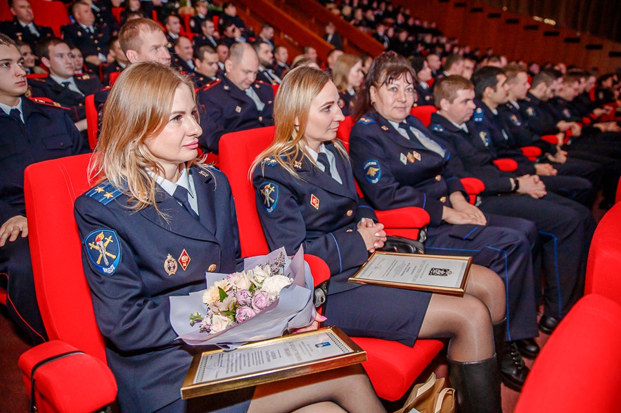 10 ноября в России отмечается день Органов внутренних дел Российской Федерации, Ноябрь