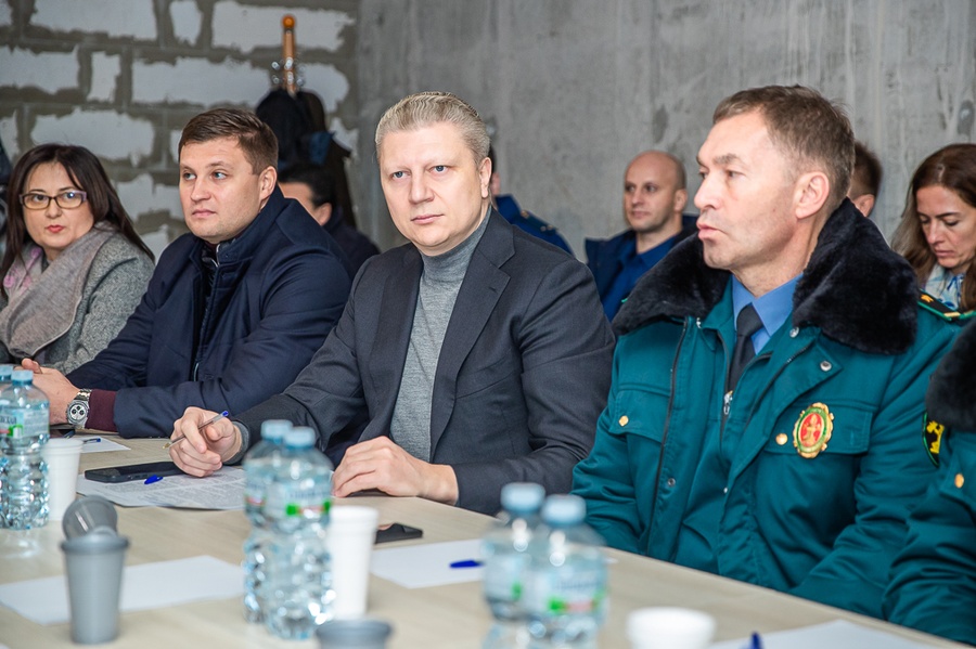 Участие в рабочей встрече дольщиков принял глава муниципалитета Андрей Иванов, 2022