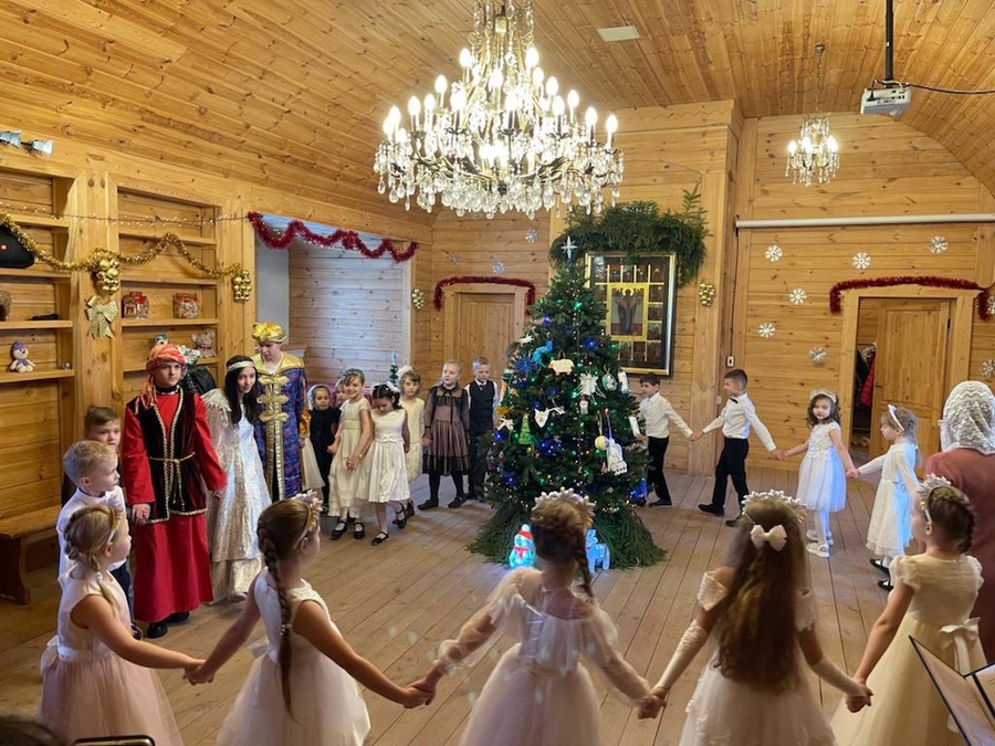 Фестиваль прошел 17 декабря на Патриаршем подворье в селе Дмитровское, Декабрь