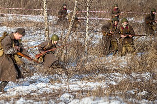 Для участия в исторической реконструкции были приглашены более 15 военно-патриотических объединений