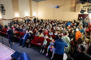 Зрители отметили, что детям начальной школы удалось передать все смыслы, заложенные автором произведения и режиссером