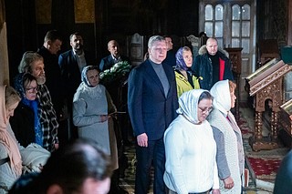 Глава Одинцовского округа Андрей Иванов посетил Крещенскую службу в Саввино-Сторожевском монастыре
