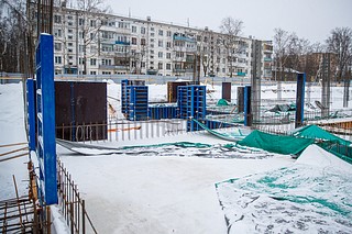 Ход строительства школы на 550 учеников в Горках-2 проверил Андрей Иванов