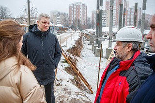 Процесс возведения пристройки к школе № 8 проверил глава Одинцовского округа Андрей Иванов