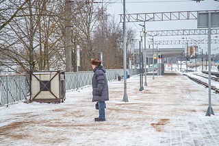 В течение суток на станцию заходят 19 пар электричек, средний пассажиропоток — порядка 800 человек ежедневно