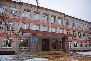 Здание Часцовской школы — самое крупное в составе образовательного комплекса