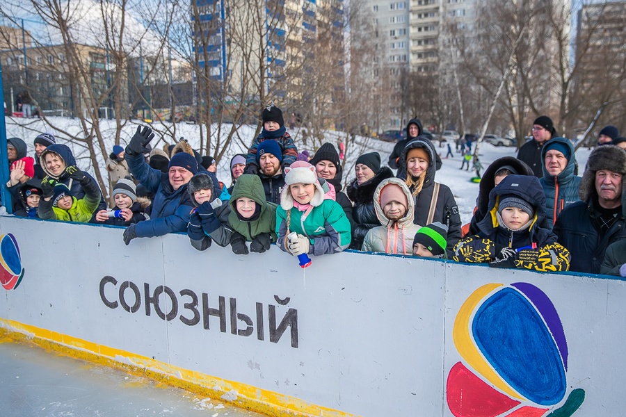 Хоккей текст 5, Хоккейная команда главы Одинцовского округа «Армада» победила в команду «Олимп» со счётом 10:5
