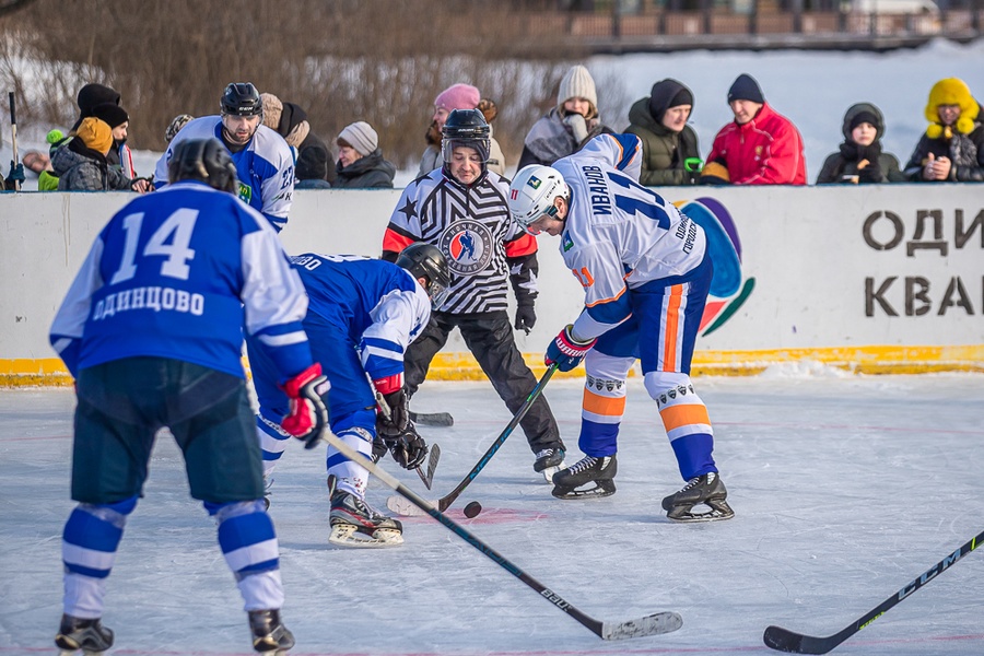 Хоккей текст 6, Хоккейная команда главы Одинцовского округа «Армада» победила в команду «Олимп» со счётом 10:5