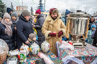 Народные игры, блины, выступления актёров и музыкантов были на Лазутинке, в парке Малевича и парке «Раздолье», в городском парке Звенигорода и других парковых территориях