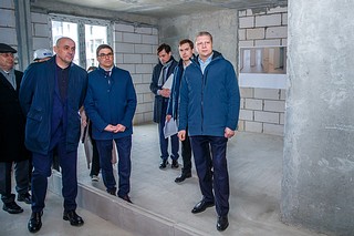 Андрей Иванов осмотрел помещение для кабинета врача общей практики в ЖК «Равновесие» селе Перхушково