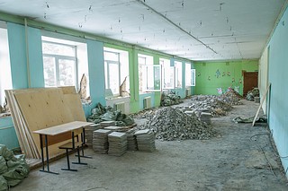 В настоящий момент на объекте проводится демонтаж, несущие стены подготавливаются к штукатурке