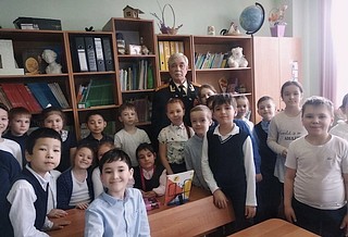 Гости провели познавательную лекцию для школьников