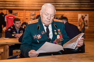 Полковник в отставке, председатель районного отделения Межрегиональной Общественной организации инвалидов войн и военной службы России Юрий Михайлович Крикотин