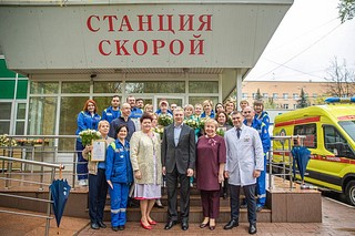 Андрей Иванов поздравил врачей Одинцовской скорой помощи с профессиональным праздником