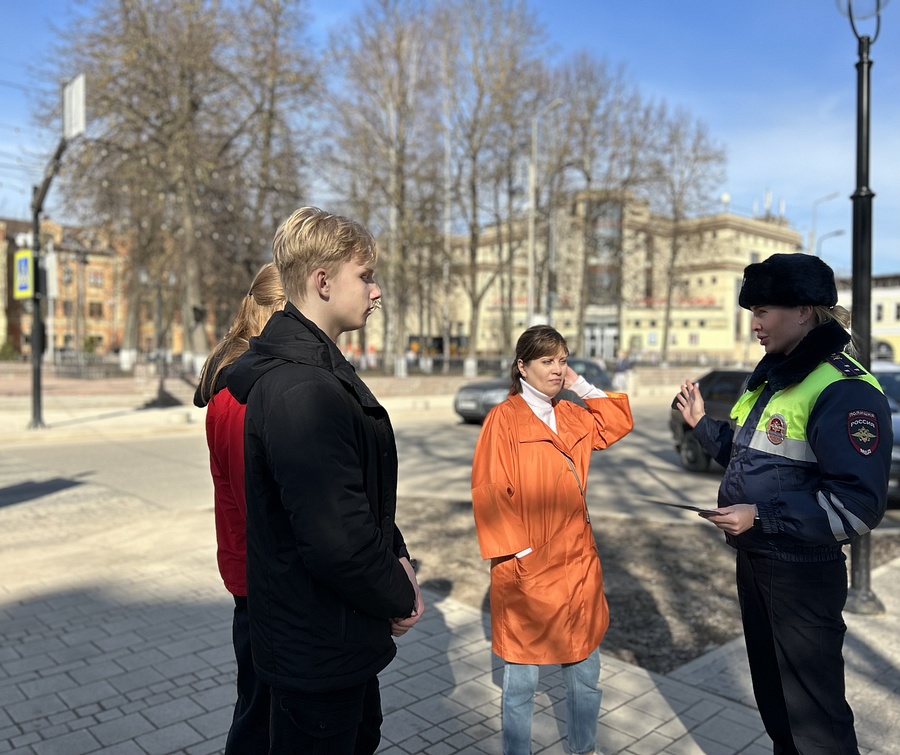 3Одинцовские Госавтоинспекторы провели профилактическую акцию «Пешеходный переход»