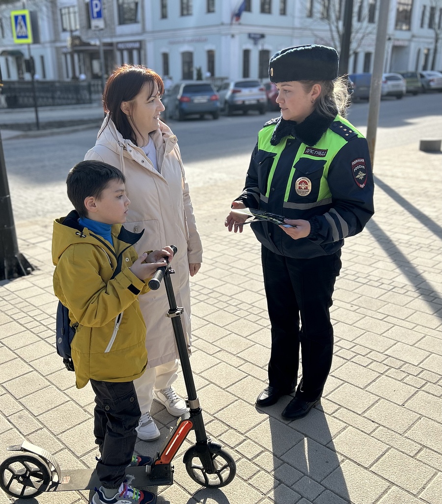 7Одинцовские Госавтоинспекторы провели профилактическую акцию «Пешеходный переход»