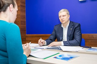 Андрей Иванов провел личный прием граждан в местном штабе «Единой России»