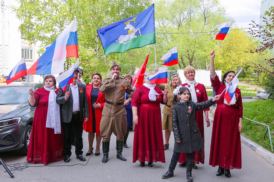 В Одинцовском округе проходит акция «Парад у дома ветерана»