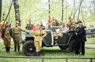 Участие в праздновании Дня Победы приняли танцевальные и песенные коллективы, известные артисты, оркестры и ансамбли