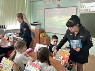 Одинцовские Госавтоинспекторы провели профилактическую акцию «Засветись»
