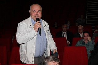 Участие в обсуждении проекта приняли горожане, общественники и депутаты окружного Совета