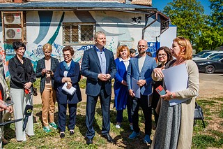 Глава Одинцовского округа вместе с инициативными жителями Голицыно осмотрел историческое здание, в котором планируется создать городской краеведческий музей