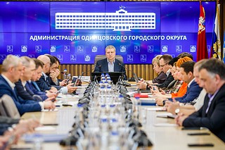 ТОП тем, волнующих жителей по данным МЦУР и социальных сетей обсудили на еженедельном совещании главы муниципалитета Андрея Иванова