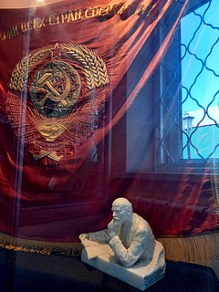 В Одинцовском историко-краеведческом музее открылась выставка «Символы России: через века и эпохи»