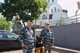 В Одинцовском округе поздравили сотрудников кинологической службы с профессиональным праздником