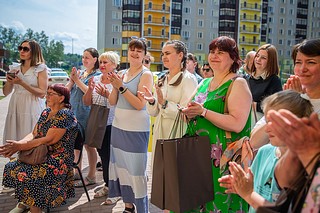 Жители аварийного дома № 5 по улице Институт в Больших Вязёмах переехали в новый ЖК «Высокие Жаворонки»