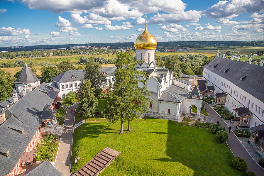 VLR, Город Звенигород вошел в десятку популярных летних направлений для отдыха на берегу Москвы-реки
