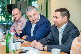 В Одинцово состоялся бизнес-завтрак с рестораторами городского округа. В рамках встречи участники обсудили прогнозы, первые результаты и перспективы работы новых цифровых услуг и гастрономического проекта «Завтрак в Подмосковье»