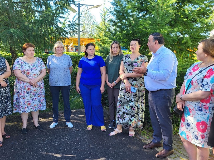Павел Чамурлиев провел встречу с коллективом детского сада № 37, Август