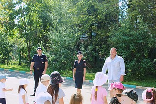 В Одинцовском округе прошла профилактическая акция «Зарядка со стражем порядка»