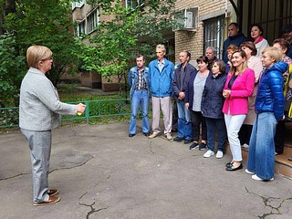 Встречу с трудовым коллективом организации «Коммунальные услуги» провела Лариса Лазутина