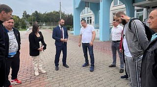 Алексей Солдатенко провел встречу с работниками Дубковской школы «Дружба»