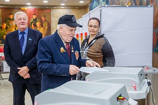 Ветеран Великой Отечественной войны Константин Сергеевич Федотов проголосовал в Одинцово