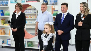 Губернатор Андрей Воробьев открыл новую школу в ЖК «Гусарская баллада» при участии Президента России Владимира Путина