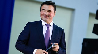 Андрей Воробьев пожелал школьникам новых побед в День знаний