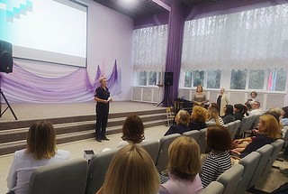 В школах Одинцовского округа полицейские провели информационную акцию «Служу в полиции — служу закону!»