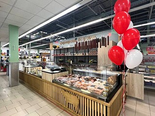 В подмосковном Звенигороде в одном из местных сетевых магазинов открылась точка сбыта фермерской продукции от локальных производителей «Фермерский островок»